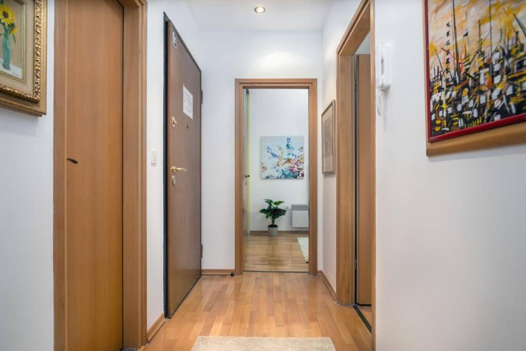 Duplex + Garage Διαμέρισμα Ρόβινι Εξωτερικό φωτογραφία